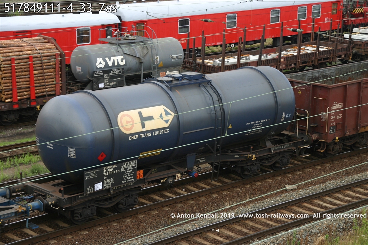 517849111-4_33_Zas.jpg